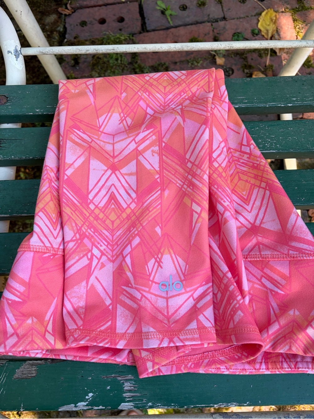 ALO Yoga Pink & Coral Geometric Active Skirt